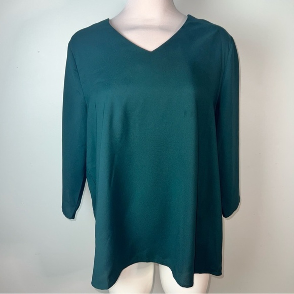 Chico's Deep Green Asymmetrical 3/4 Sleeve Blouse